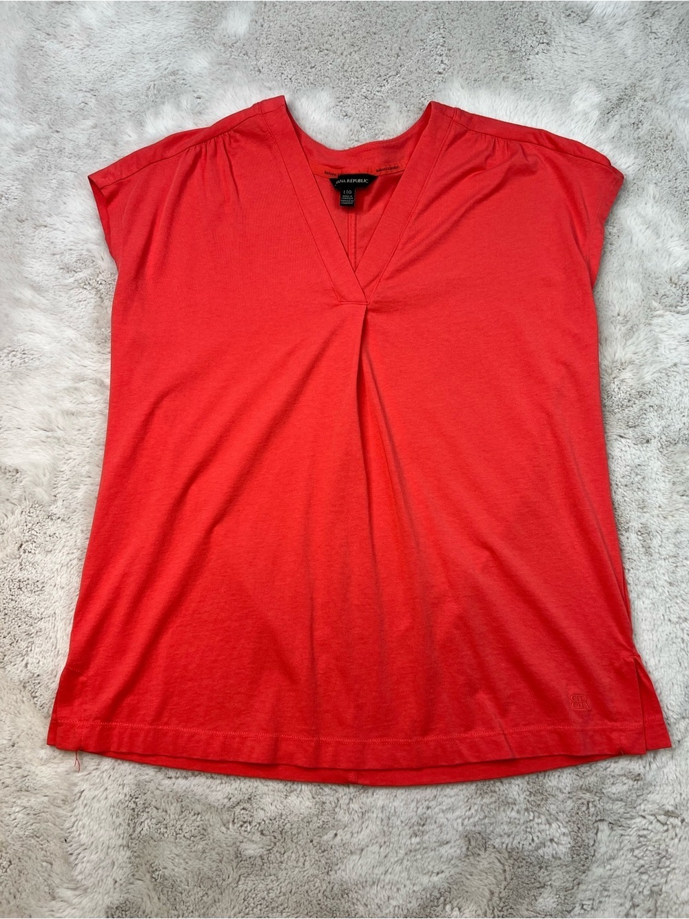 Banana Republic Coral Orange VNeck Top Cap Sleeve Tshirt Size Large